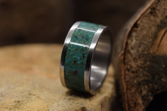 Size 6.5 Titanium Ring With A Chrysocolla Inlay